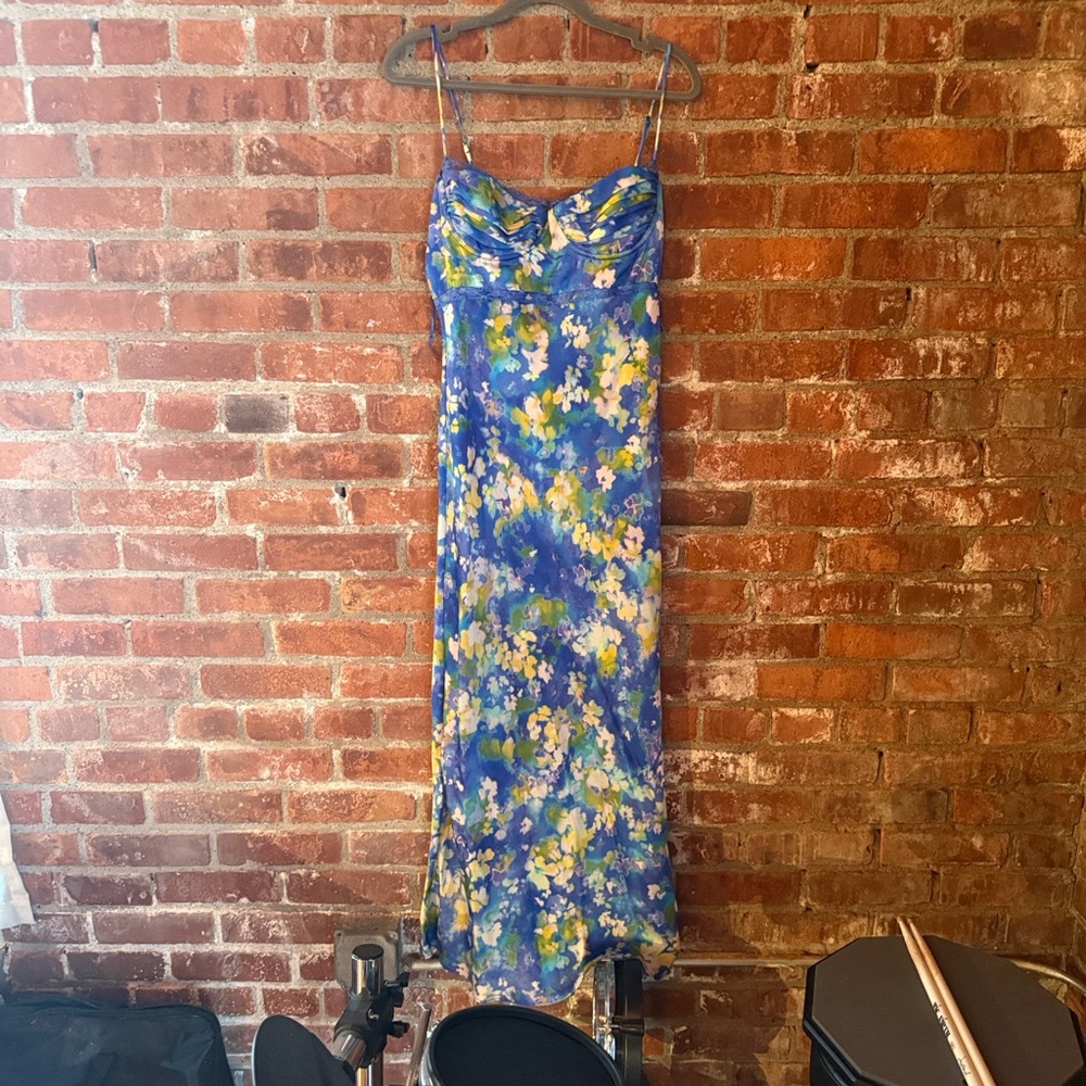 ASTR Blue Floral Midi Dress - Picture 6 of 8